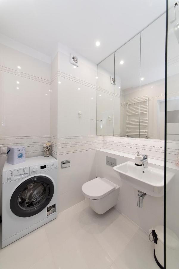 Apartament Paris ビィドゴシュチュ エクステリア 写真